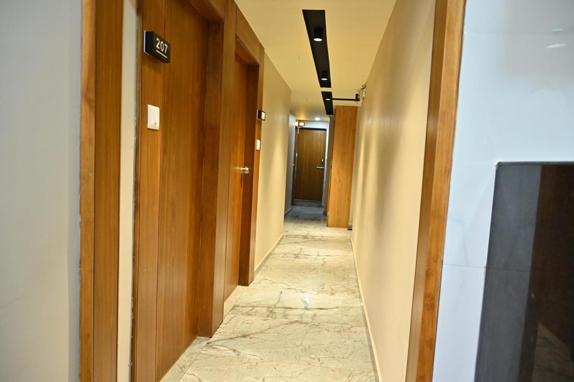 Hotel Sury Villa Ahmadábád Exteriér fotografie